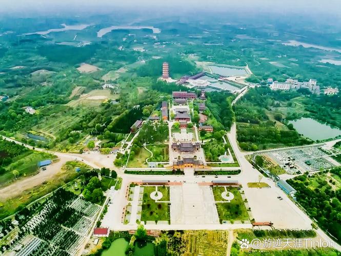南漳荆山山谷法门寺古寺全景
