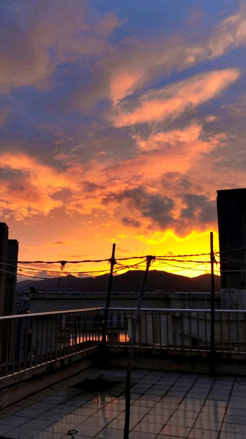 人和坊天台落日