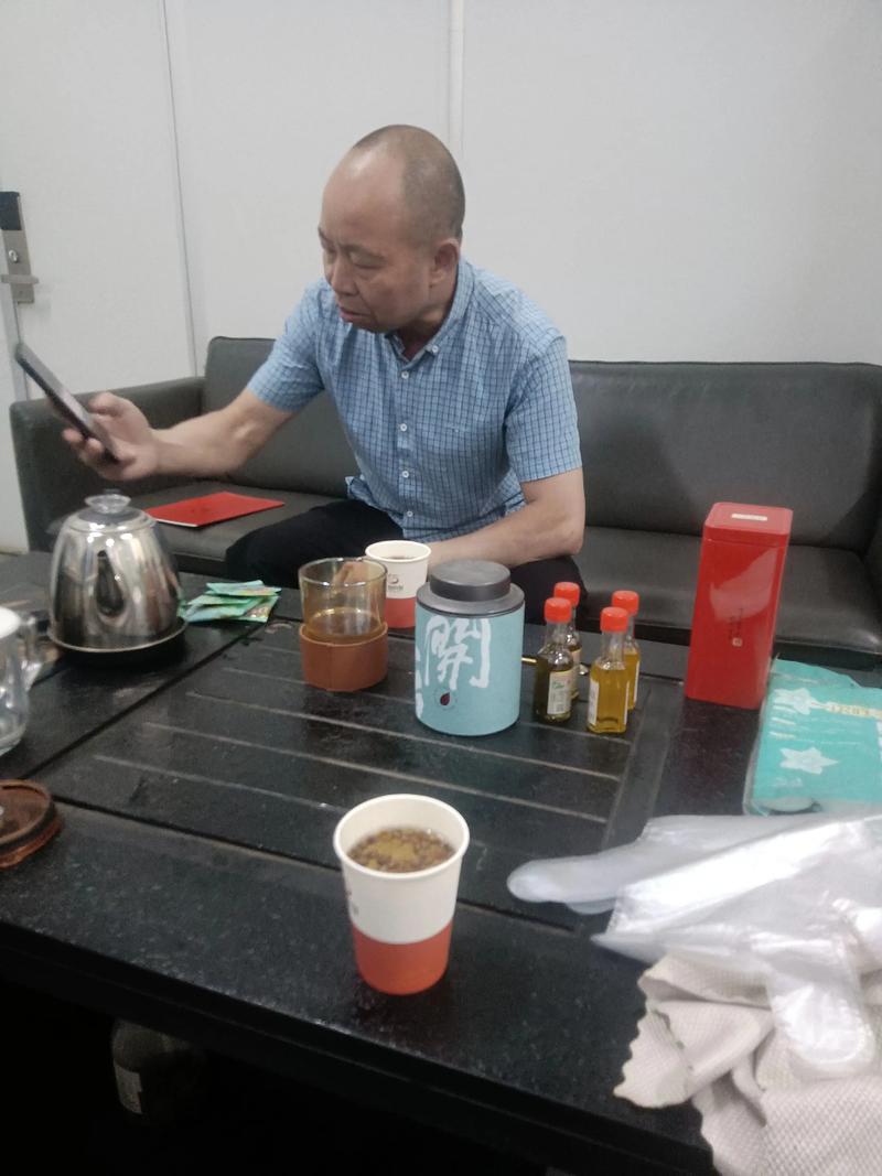 实地暗访一下他们过去的客户
