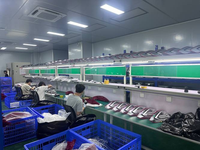 工厂车间高色温白光照明实景