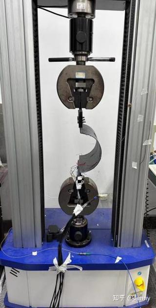 碳纤维复合材料温度变形激光测试现场