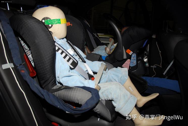 有娃不将就 儿童安全座椅 碰撞测试实验室