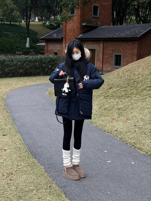 冬季低温出行领口脚踝防风搭配实拍