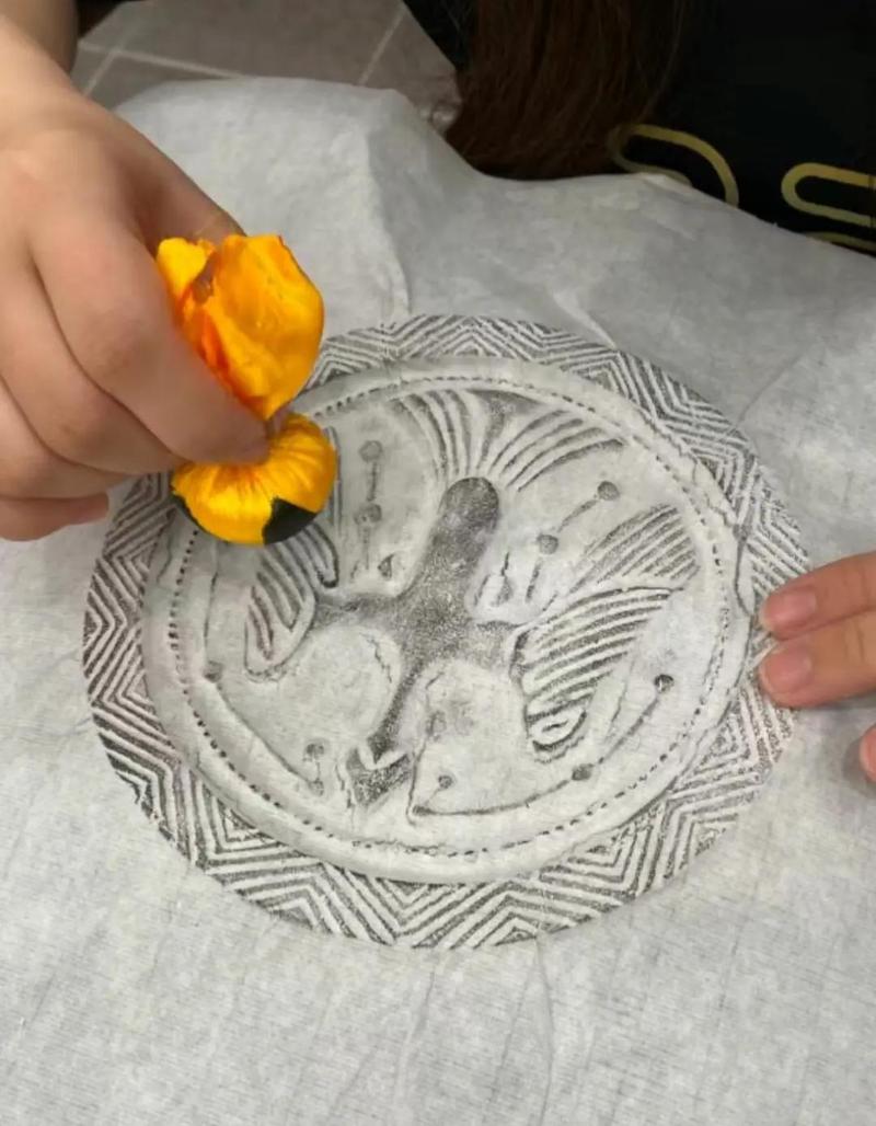 手工拓印老碑刻制作过程实拍