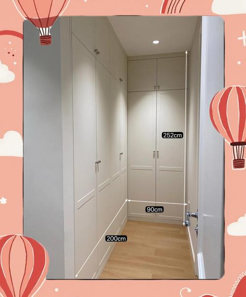 小户型衣帽间L型布局实景图