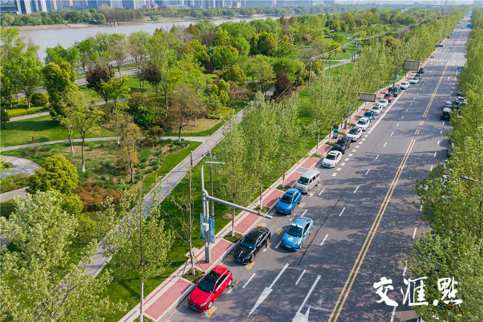 南京江心洲自动驾驶测试路段街景