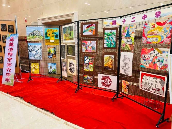 开放日学生美术作品展览区