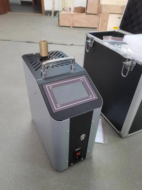 现场工业温度校验仪干体炉使用实拍