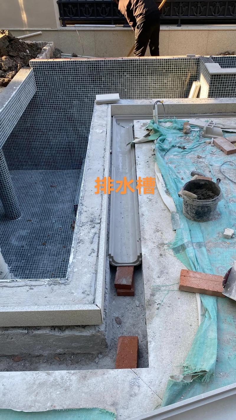 露台排水溢流口安装位置