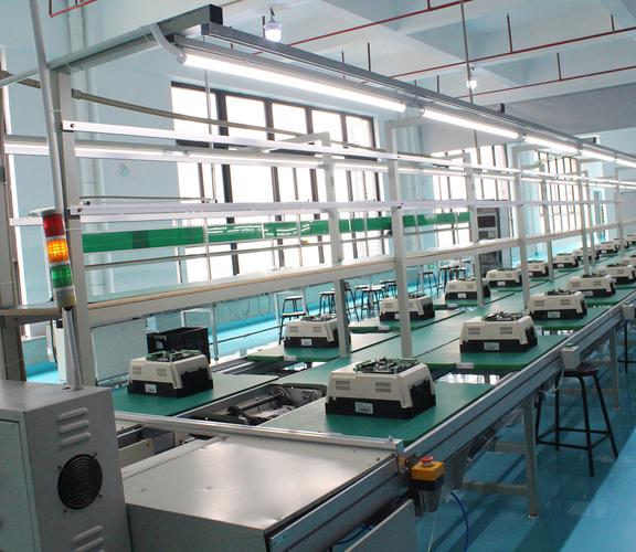 中小工业企业车间技术人员改进工艺设备图