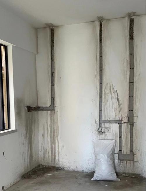 9. 空心砖开槽走水电,有啥禁忌?——严禁横槽,必须细凿
