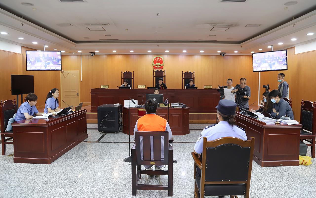 中国刑事诉讼法一审庭审现场实拍