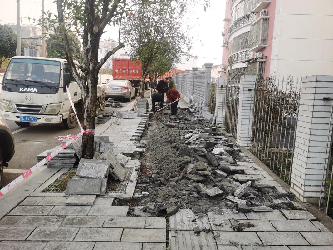 城市老旧小区拆迁协商现场实景图