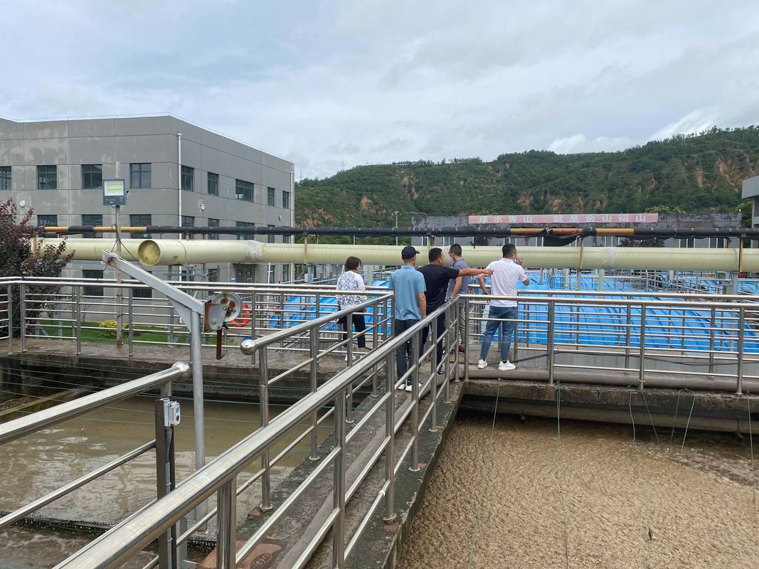 废水处理设备工厂实地考察