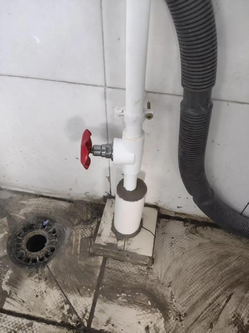 旧房翻新水电改造 锈蚀水管更换