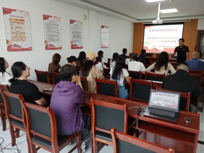 社区听证会讨论学区调整