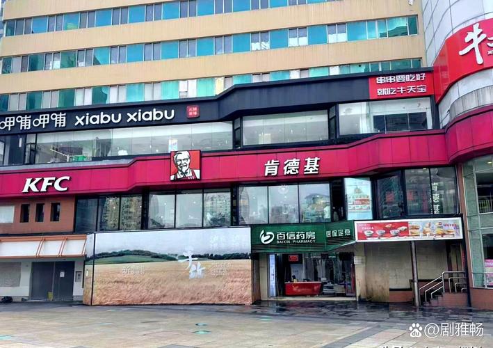 南京核心商圈新旧餐饮门店对比实拍