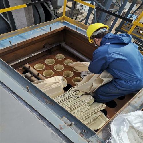 工业除尘脉冲清灰滤袋组装车间实拍