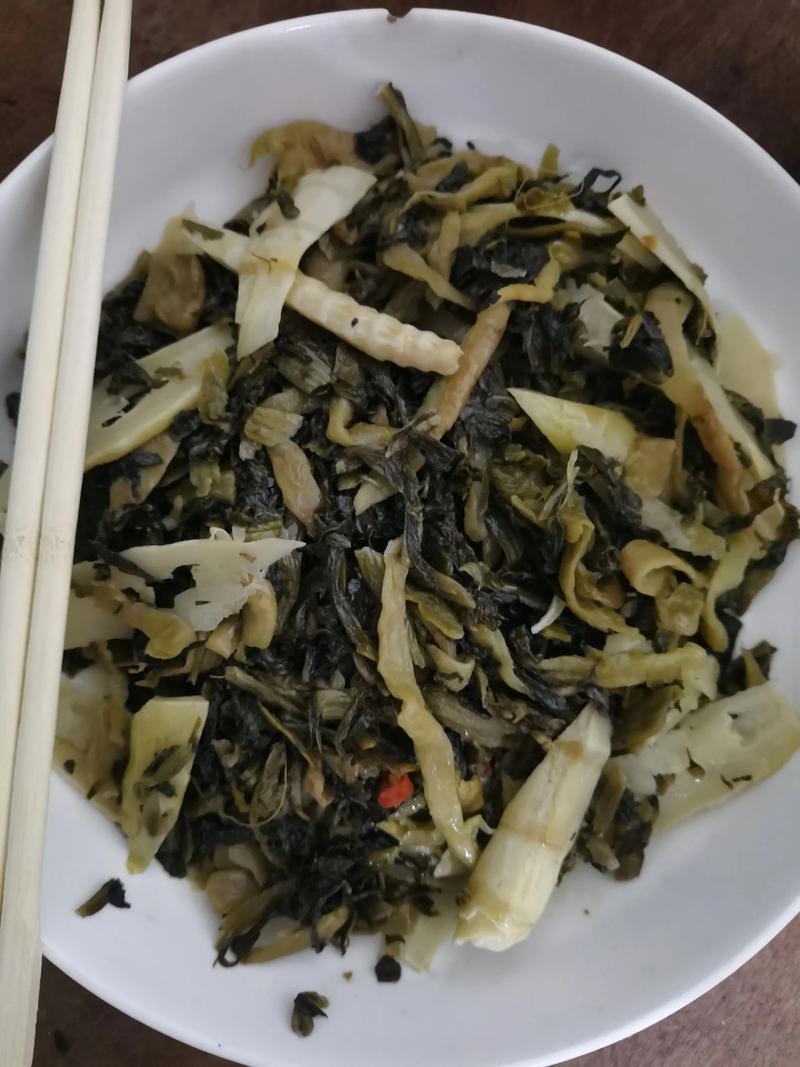 南靖土楼阿婆切酸菜配白粥