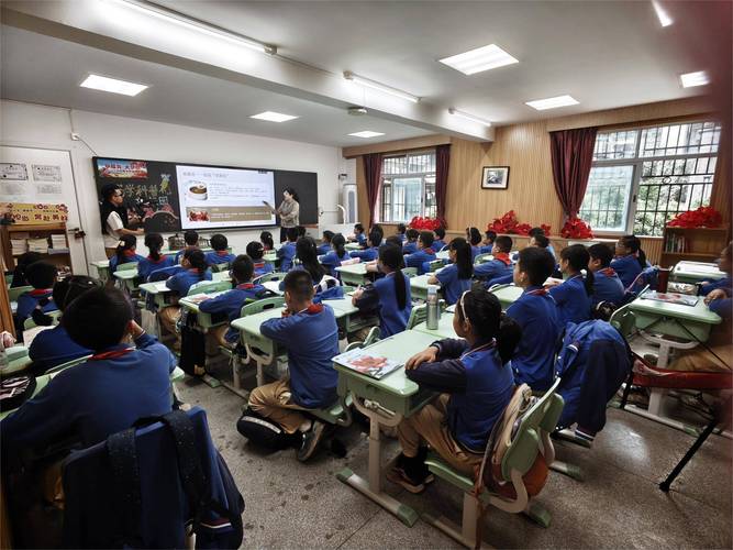 中小学项目式学习课堂实景