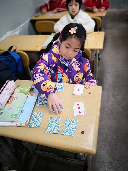 小学数学课堂开小卖部教育游戏实拍