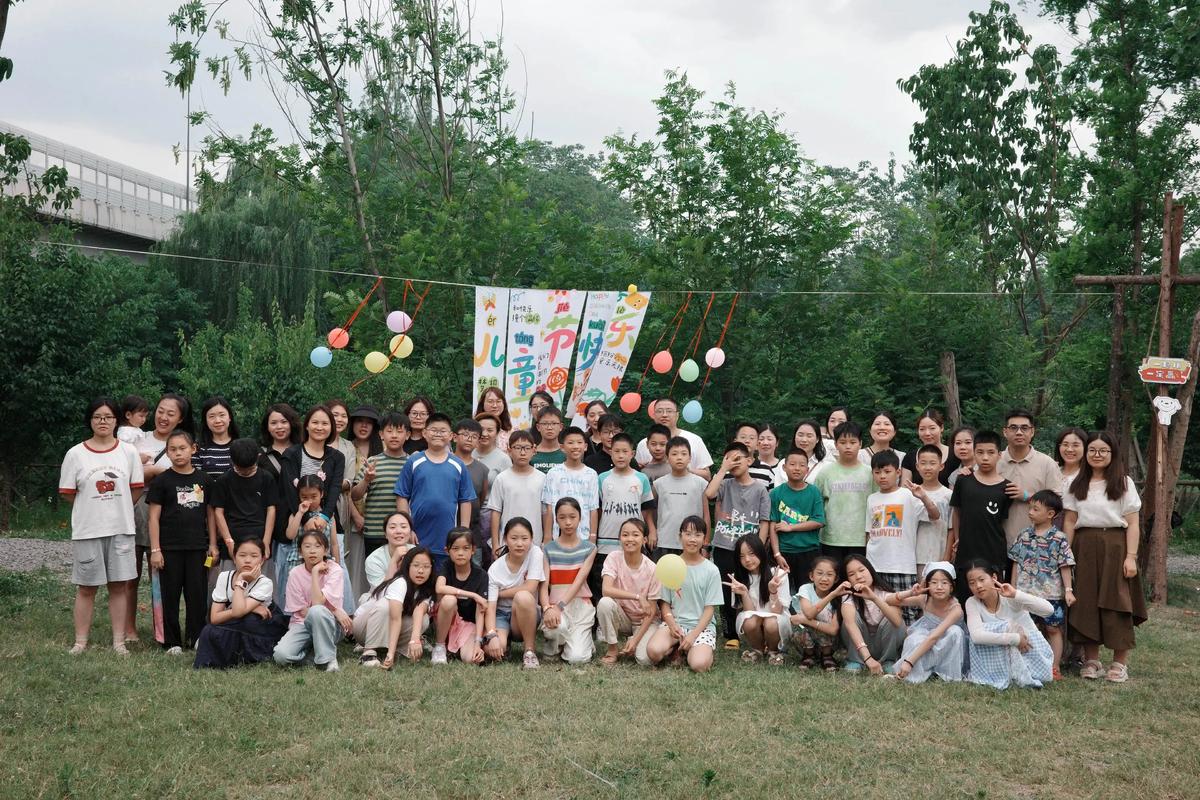 家委会组织班级春游现场照片