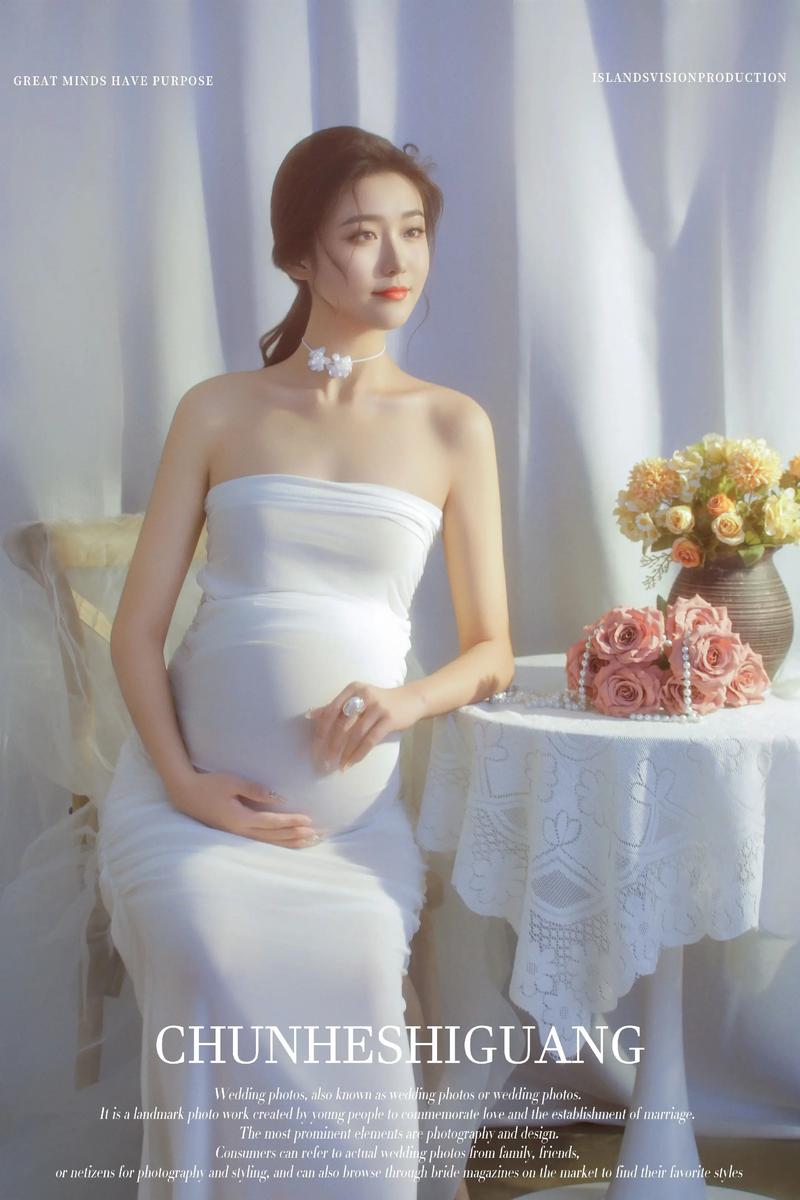 侧光拍摄孕妇孕肚照展示身体曲线