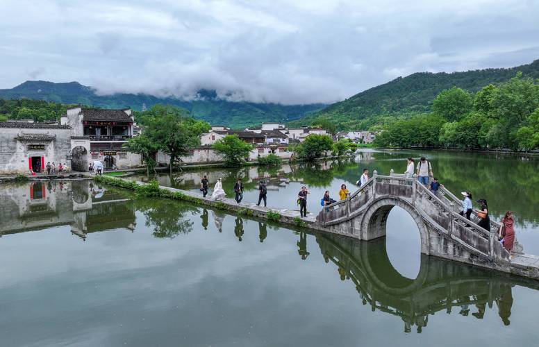 住在哪能摸到宏村的烟火气