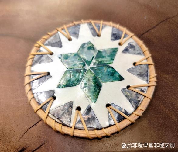 手工水磨石杯垫贝壳镶嵌细节与返碱对比
