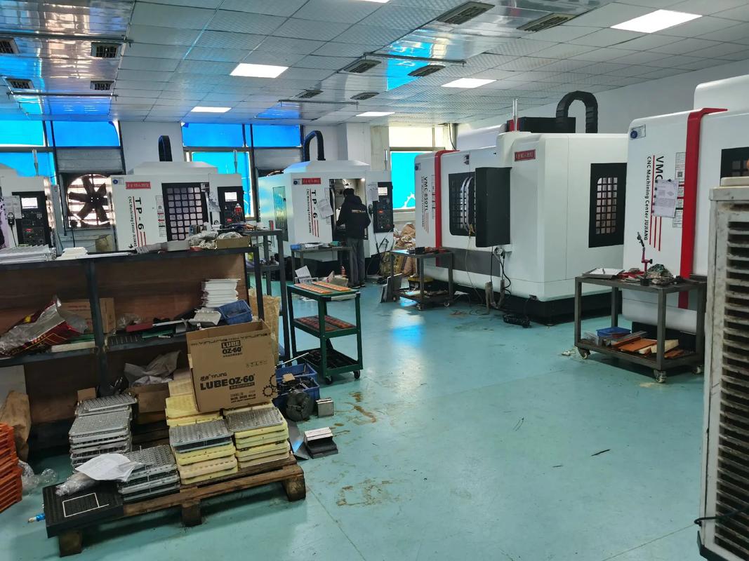 工装夹具厂家车间组装调试现场图