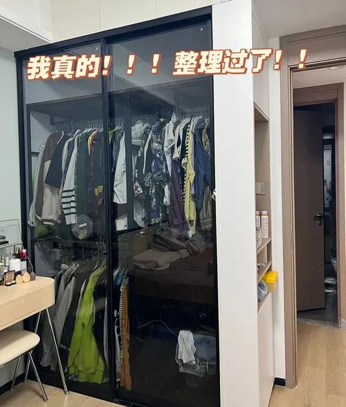衣帽间内部布局翻车现场对比