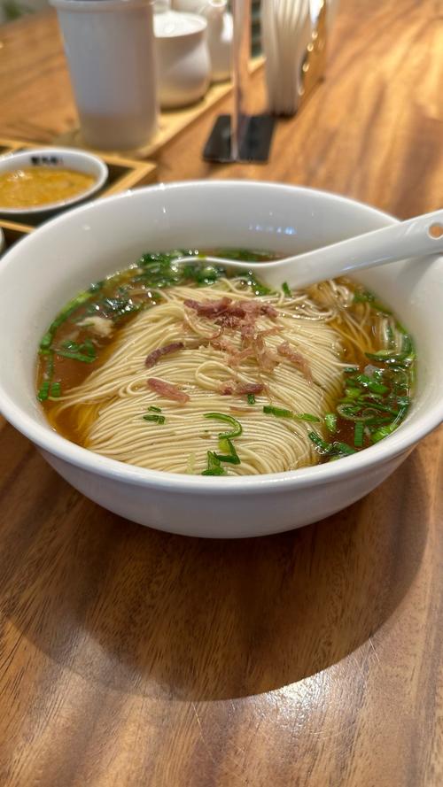 苏州面馆头汤面
