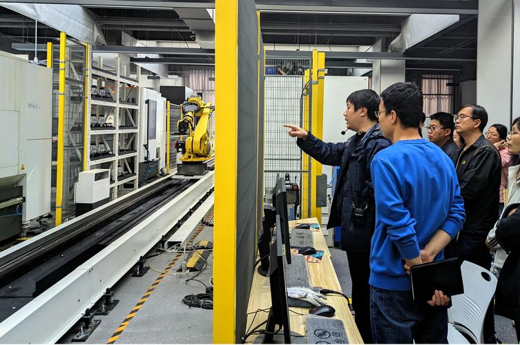 高校机械设计课程车间改造实训现场