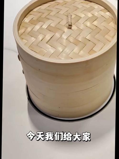 东流双塔下竹蒸笼里冒着热气的麦粉粑