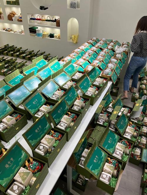 制造工厂定制成功庆祝包实拍图