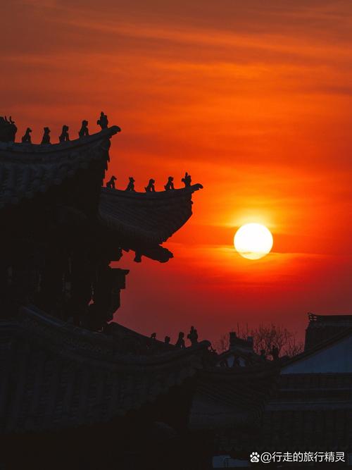 平遥古城城墙日落景观