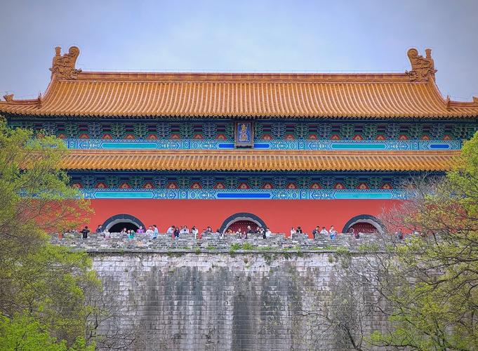 明孝陵红墙风化痕迹特写