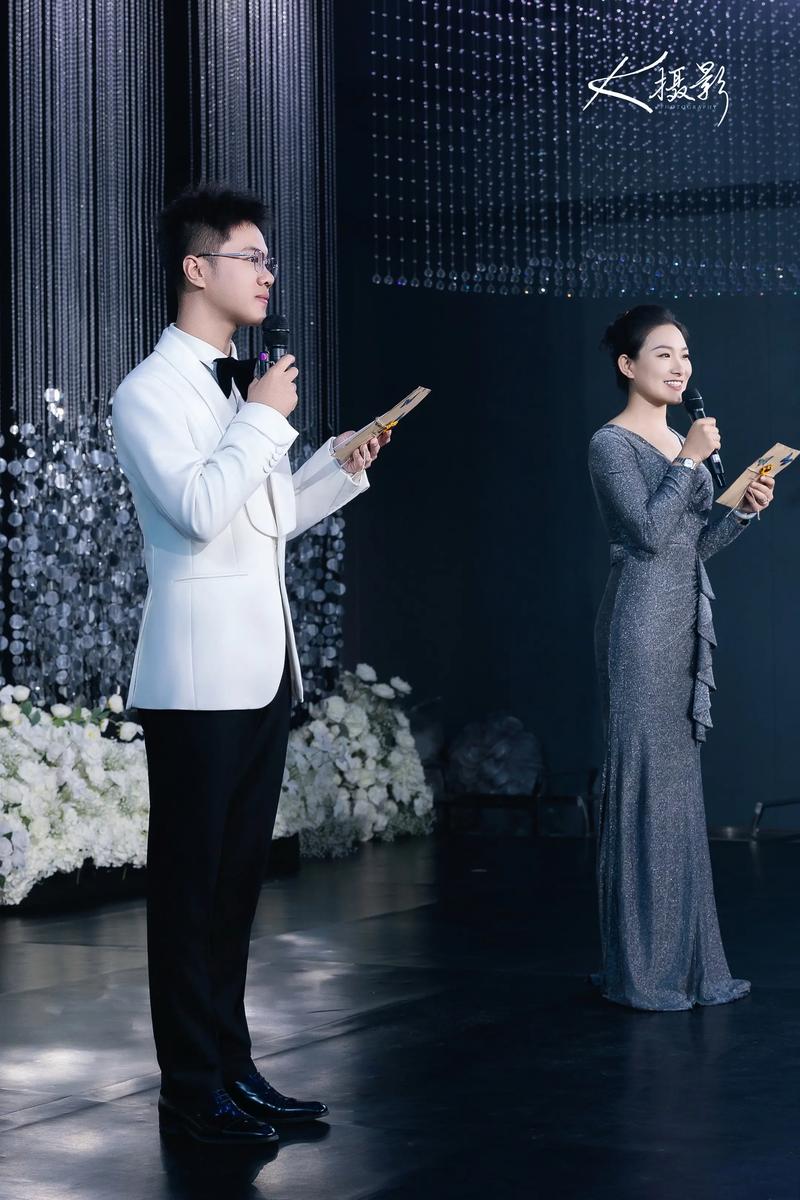 婚礼主持人即兴发挥温馨现场