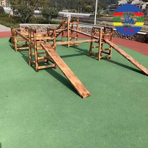 安吉幼儿园孩子户外攀爬箱