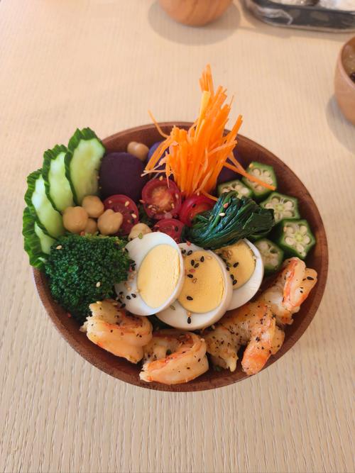 色彩丰富的素食蛋白质来源食材拼图