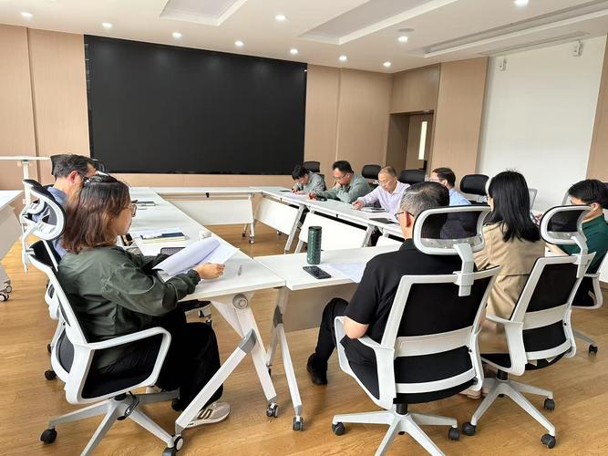 研究生联合培养双导师组会讨论现场