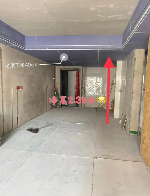 装修翻车过宽装饰线条实拍图