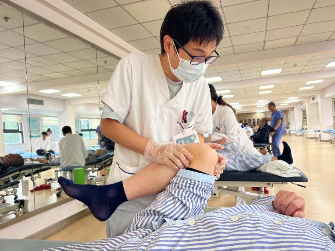 工伤工人康复训练改造工位