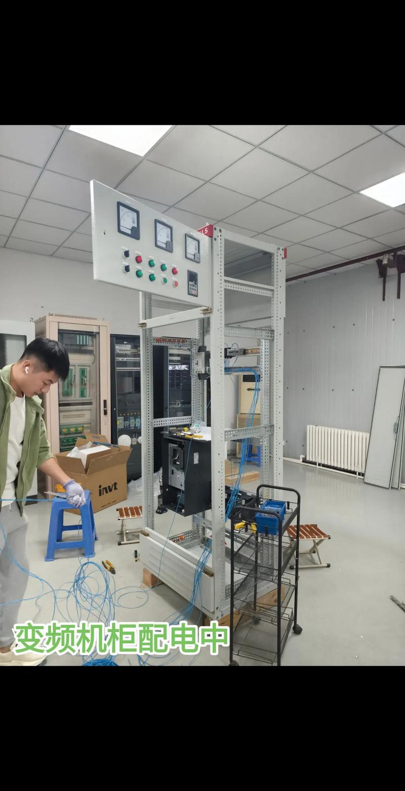 变频电机厂家工程师上门调试设备