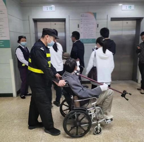 很多人把它做成了「维持秩序的工程」