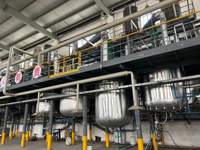 水性工业涂料喷涂车间现场