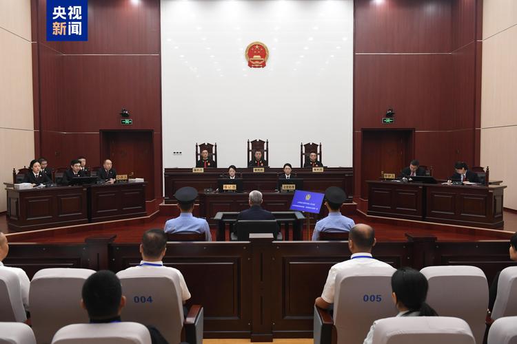 行政法民告官公开庭审现场照片
