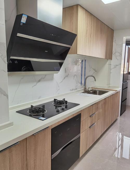 南京精装交付住宅厨房橱柜安装完成实拍
