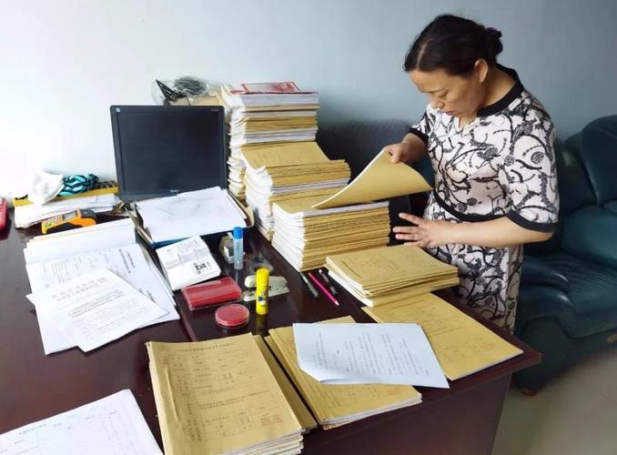 民事律师整理虐待遗弃案件证据档案