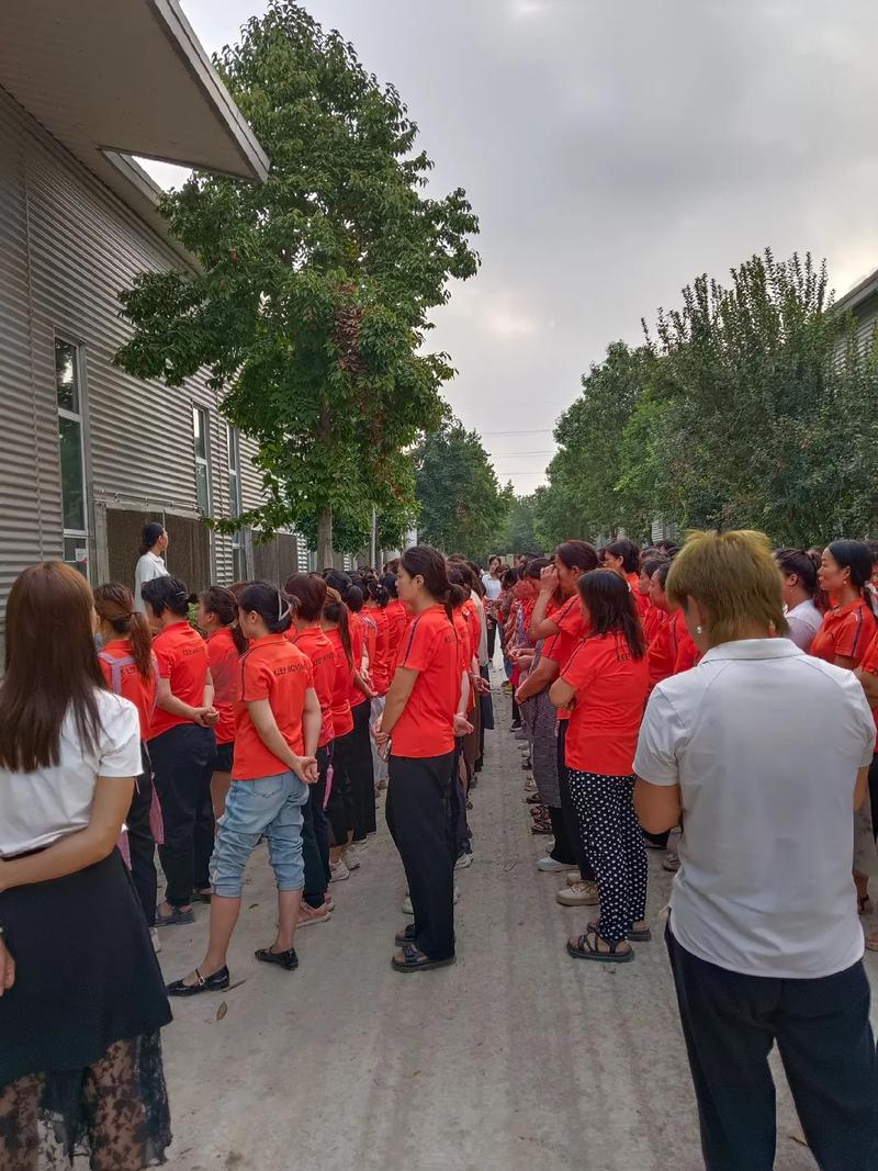 工厂做晨起鼓励，怎么弄不尴尬